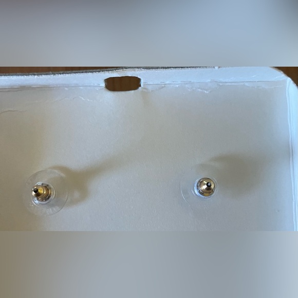 NEW Vintage Nolan Miller Gold and Gray Enamel Floral Brooch Set - Picture 7 of 8